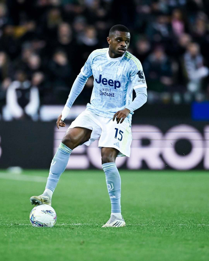 尤文客场1-0小胜乌迪内斯 卡卢卢全场首发助胜