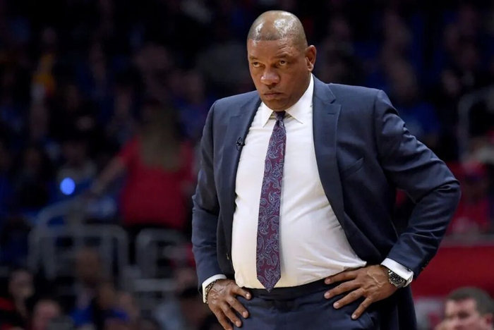 卡姆-托马斯18场后遭雄鹿裁掉，生涯陷入低谷