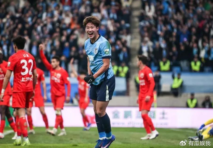 大连英博首胜卫冕冠军海港 浙江逆转摆脱负分困