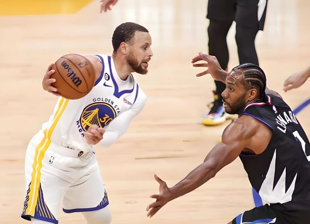 快船末节崩盘被勇士逆转 伦纳德关键时段隐身引